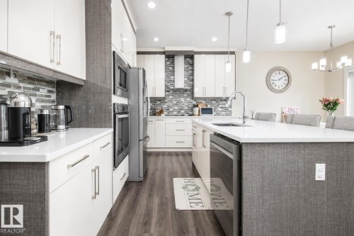 241 Westbrook Wynd, Fort Saskatchewan, AB - Indoor Photo Showing Kitchen With Upgraded Kitchen