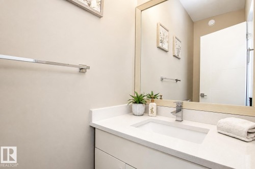 241 Westbrook Wynd, Fort Saskatchewan, AB - Indoor Photo Showing Bathroom