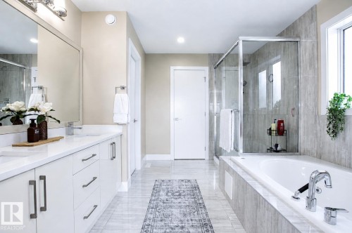 241 Westbrook Wynd, Fort Saskatchewan, AB - Indoor Photo Showing Bathroom