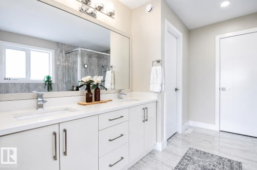 241 Westbrook Wynd, Fort Saskatchewan, AB - Indoor Photo Showing Bathroom