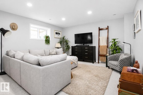241 Westbrook Wynd, Fort Saskatchewan, AB - Indoor
