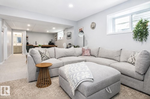 241 Westbrook Wynd, Fort Saskatchewan, AB - Indoor Photo Showing Living Room
