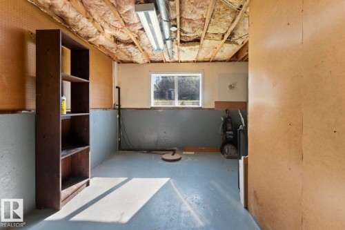 315 Lakeshore Drive, Cold Lake, AB - Indoor