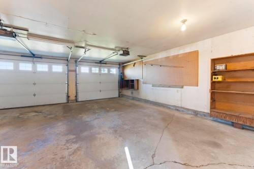 315 Lakeshore Drive, Cold Lake, AB - Indoor Photo Showing Garage
