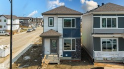 1563 211 Street NW Edmonton, AB T6M 3P1