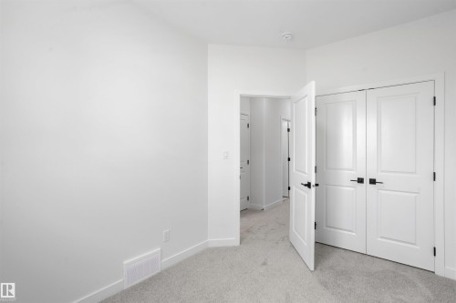 1563 211 Street Nw, Edmonton, AB - Indoor Photo Showing Other Room