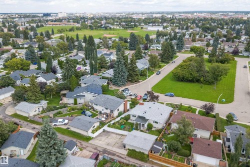 3616 109A Street Nw, Edmonton, AB - Outdoor With View