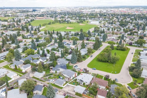 3616 109A Street Nw, Edmonton, AB - Outdoor With View