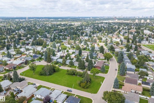 3616 109A Street Nw, Edmonton, AB - Outdoor With View