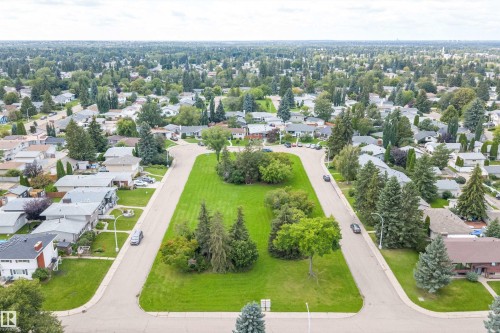 3616 109A Street Nw, Edmonton, AB - Outdoor With View