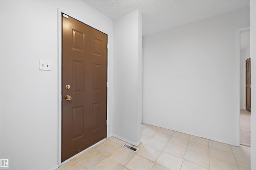 3616 109A Street Nw, Edmonton, AB - Indoor Photo Showing Other Room