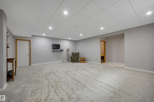 341 Burton Road Nw, Edmonton, AB - Indoor