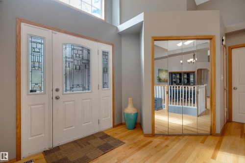 341 Burton Road Nw, Edmonton, AB - Indoor Photo Showing Other Room