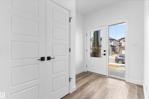 4550 Warbler Loop Nw, Edmonton, AB - Indoor Photo Showing Other Room