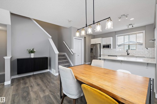 8412 24 Avenue Sw, Edmonton, AB - Indoor