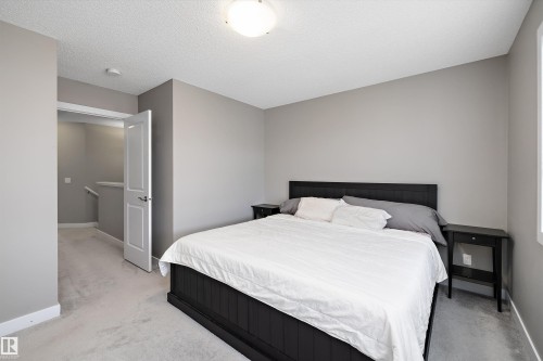 8412 24 Avenue Sw, Edmonton, AB - Indoor Photo Showing Bedroom