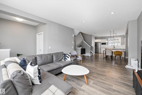 8412 24 Avenue Sw, Edmonton, AB - Indoor Photo Showing Living Room