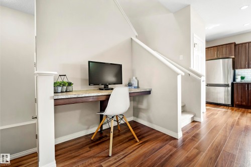 21839 99 Avenue Nw, Edmonton, AB - Indoor Photo Showing Office