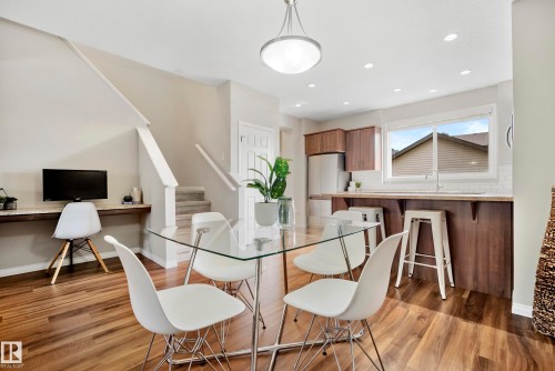 21839 99 Avenue Nw, Edmonton, AB - Indoor Photo Showing Dining Room
