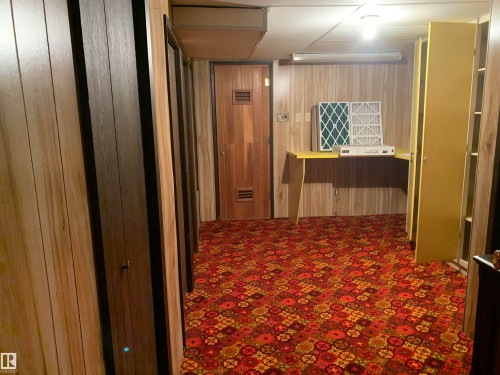 5301 48 Ave, Vegreville, AB - Indoor Photo Showing Other Room