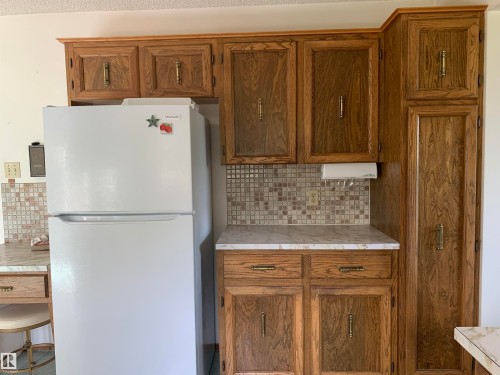 5301 48 Ave, Vegreville, AB - Indoor Photo Showing Kitchen
