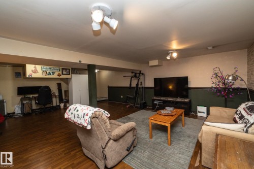 3608 44 Street, Leduc, AB - Indoor