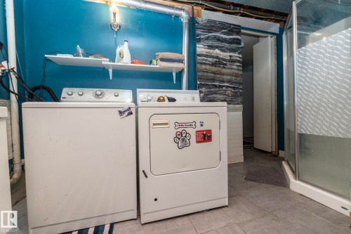 3608 44 Street, Leduc, AB - Indoor Photo Showing Laundry Room