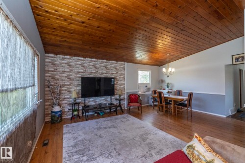 3608 44 Street, Leduc, AB - Indoor Photo Showing Living Room