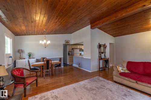 3608 44 Street, Leduc, AB - Indoor Photo Showing Living Room