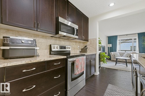 13536 164 Avenue Nw, Edmonton, AB - Indoor Photo Showing Kitchen