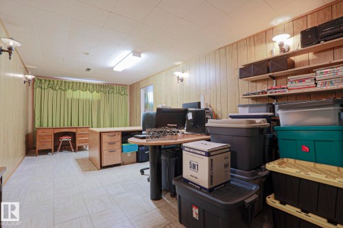77 Sunset Boulevard, St. Albert, AB - Indoor