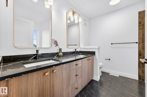 8297 Kiriak Loop Sw, Edmonton, AB - Indoor