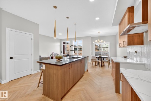 8297 Kiriak Loop Sw, Edmonton, AB - Indoor Photo Showing Kitchen With Upgraded Kitchen