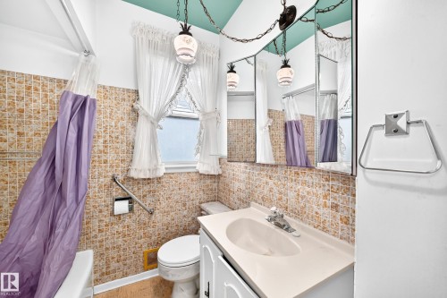 11917 53 Street Nw, Edmonton, AB - Indoor Photo Showing Bathroom