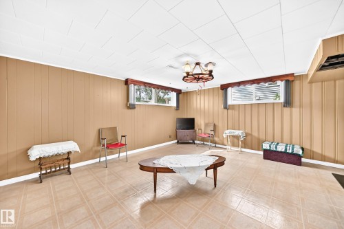 11917 53 Street Nw, Edmonton, AB - Indoor