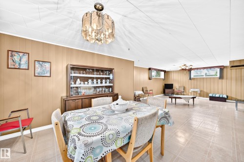 11917 53 Street Nw, Edmonton, AB - Indoor Photo Showing Dining Room