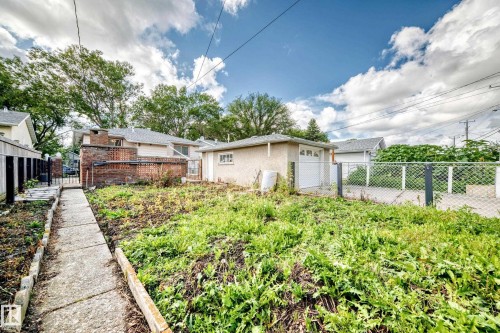 11917 53 Street Nw, Edmonton, AB - Outdoor