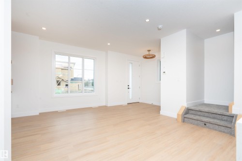 432 Robinson Boulevard, Leduc, AB - Indoor Photo Showing Other Room