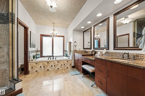 188 Windermere Drive Nw, Edmonton, AB - Indoor Photo Showing Bathroom