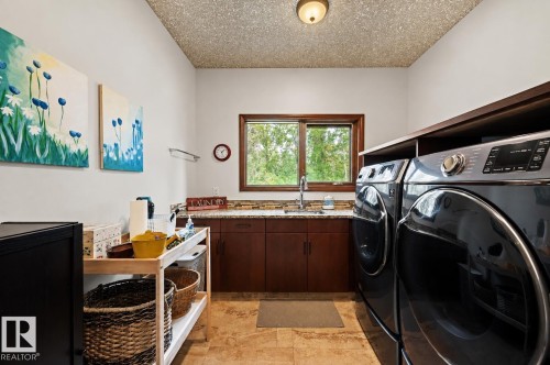 188 Windermere Drive Nw, Edmonton, AB - Indoor Photo Showing Laundry Room