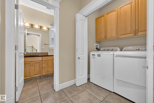 7111 169 Avenue Nw, Edmonton, AB - Indoor Photo Showing Laundry Room