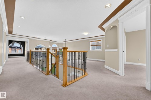7111 169 Avenue Nw, Edmonton, AB - Indoor Photo Showing Other Room