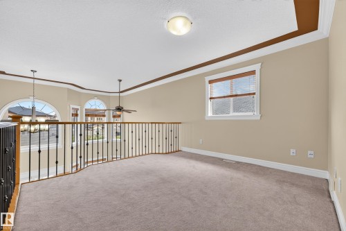 7111 169 Avenue Nw, Edmonton, AB - Indoor Photo Showing Other Room