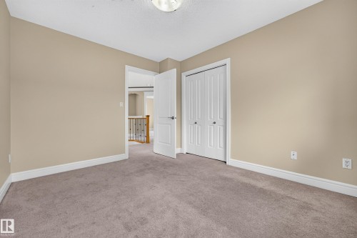 7111 169 Avenue Nw, Edmonton, AB - Indoor Photo Showing Other Room