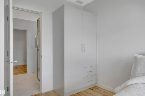 #410 11503 76 Av Nw, Edmonton, AB - Indoor