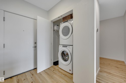 #410 11503 76 Av Nw, Edmonton, AB - Indoor Photo Showing Laundry Room