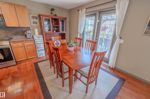 5420 162B Avenue Nw, Edmonton, AB - Indoor Photo Showing Dining Room