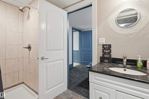 5507 49 Avenue, Wetaskiwin, AB - Indoor Photo Showing Bathroom