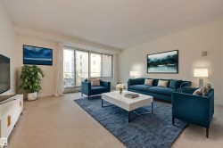 #207 12207 JASPER AV NW  Edmonton, AB T5N 3K2