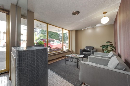 #207 12207 Jasper Av Nw, Edmonton, AB - Indoor